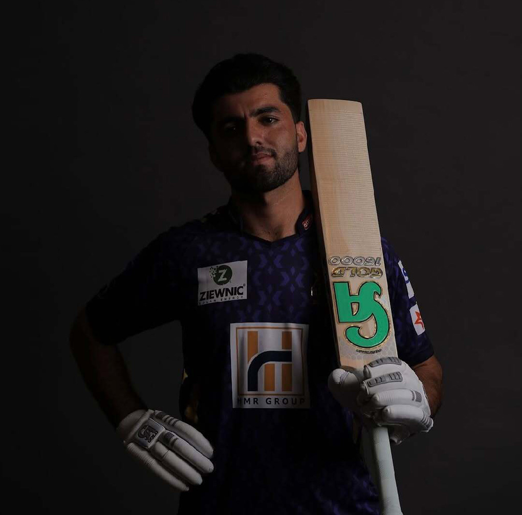 CA Gold 16000 Cricket Bat